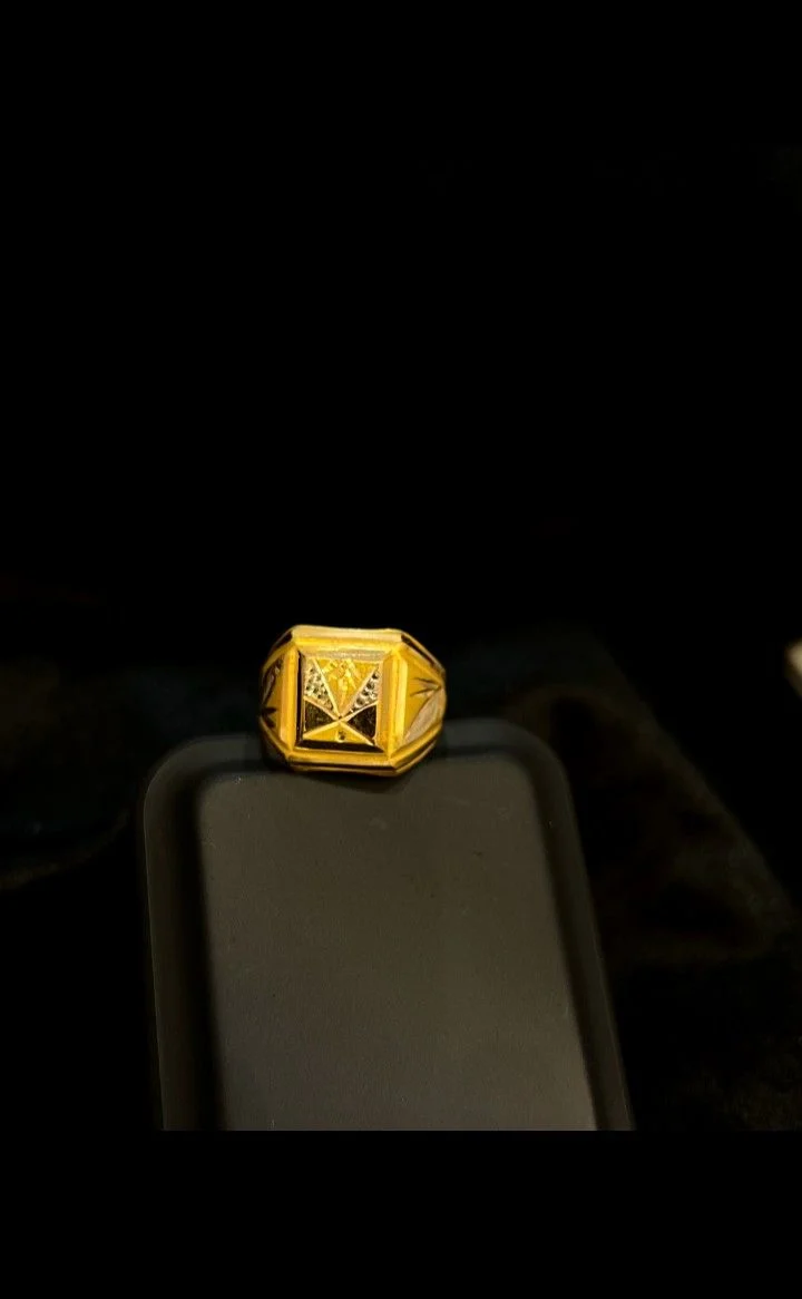 Gents Gold Rings 05