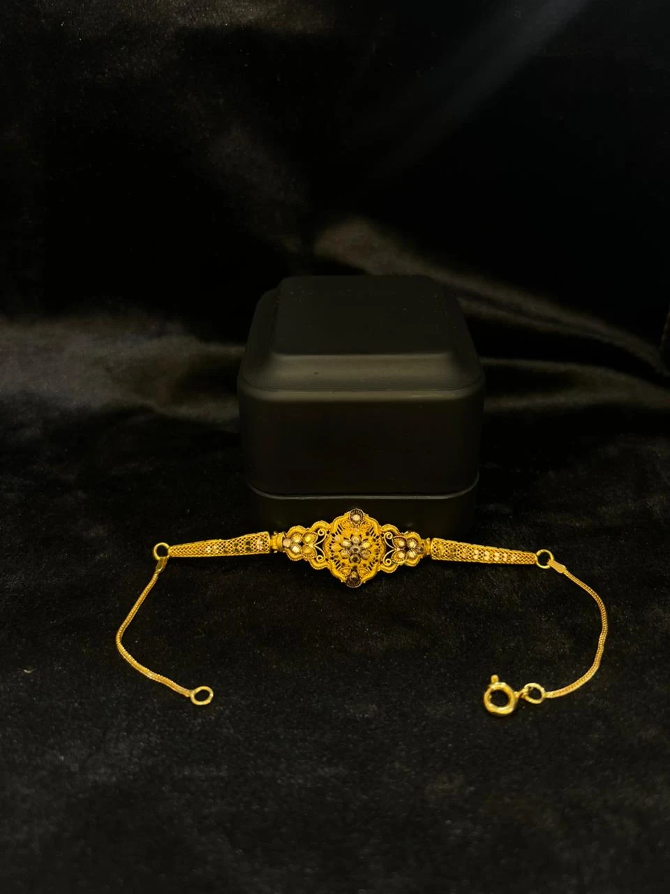 Gold Bracelets 05