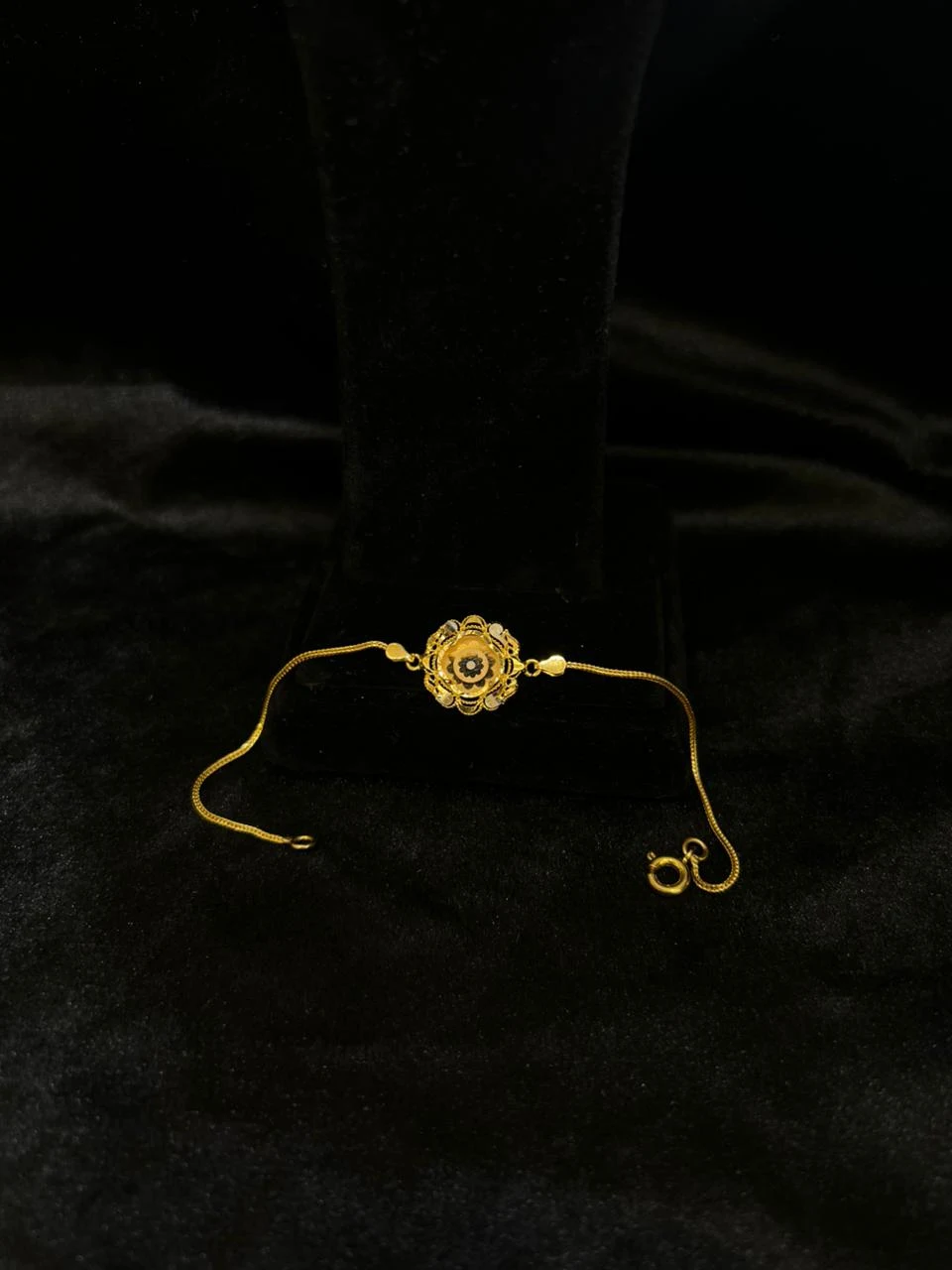 Gold Bracelets 07