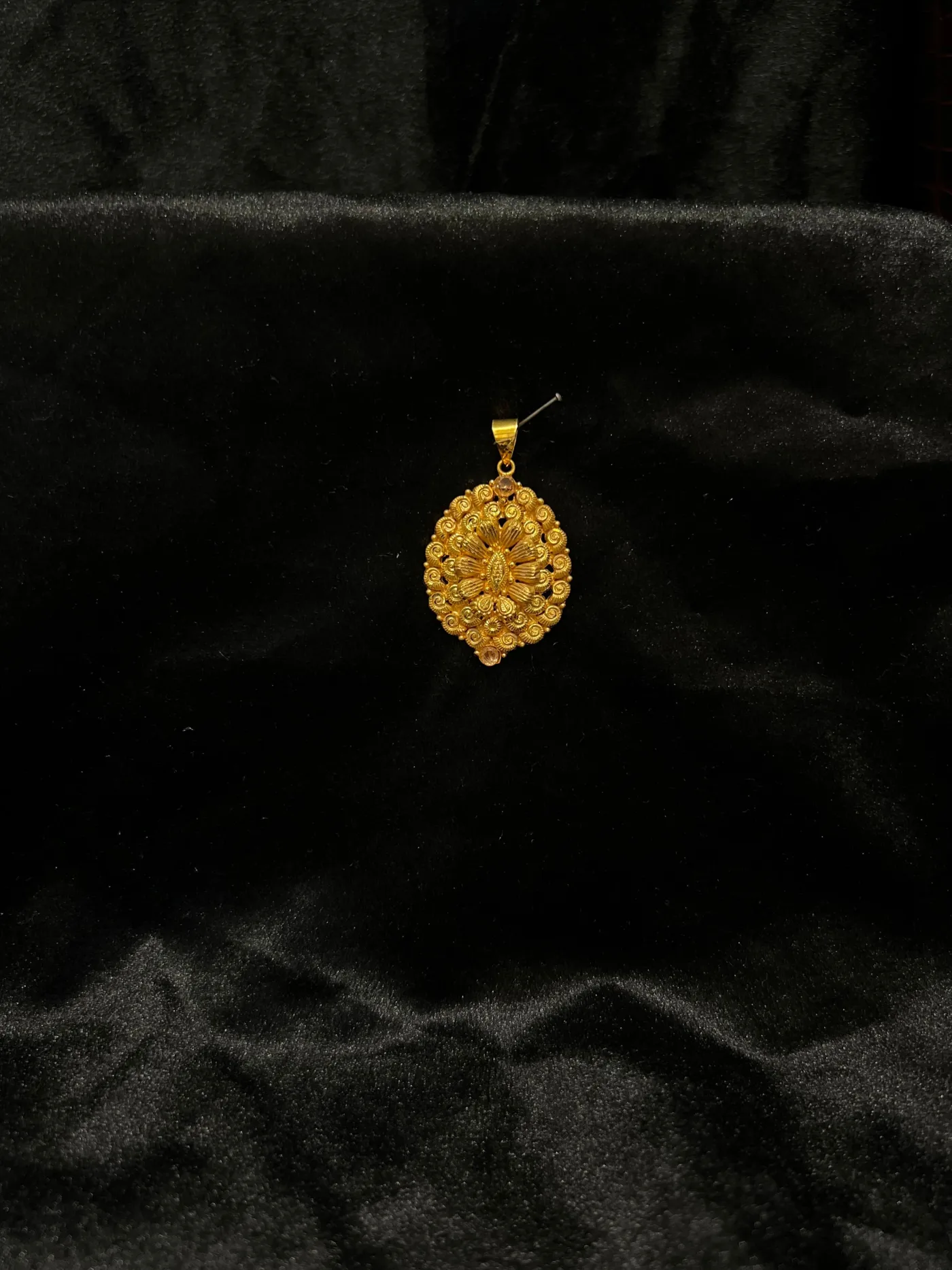 Gold Chain Pendant 12