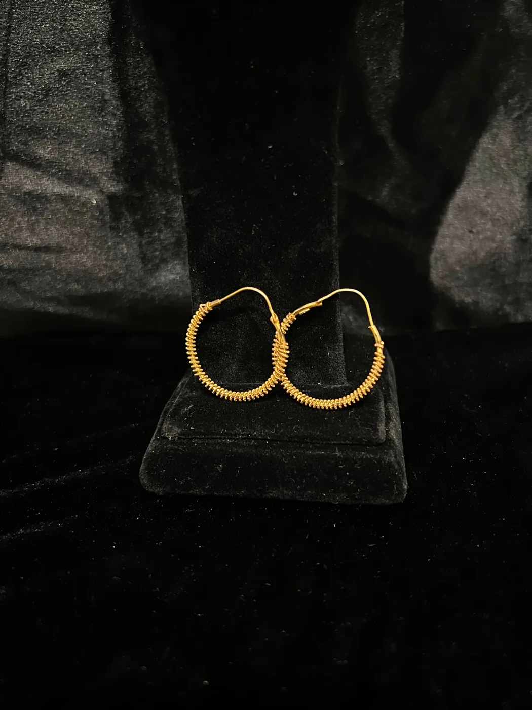 Gold Earrings 05