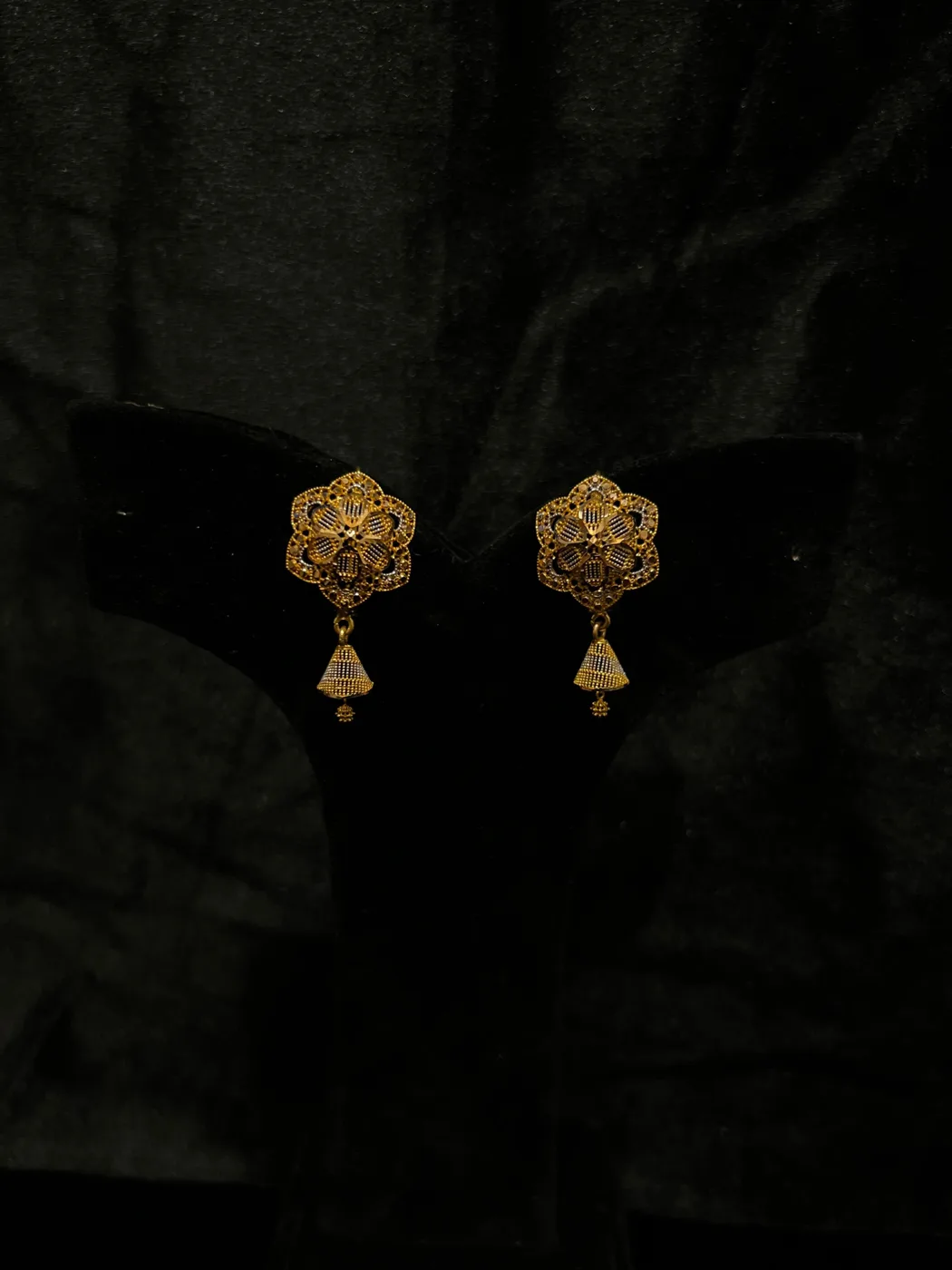 Gold Earrings 11