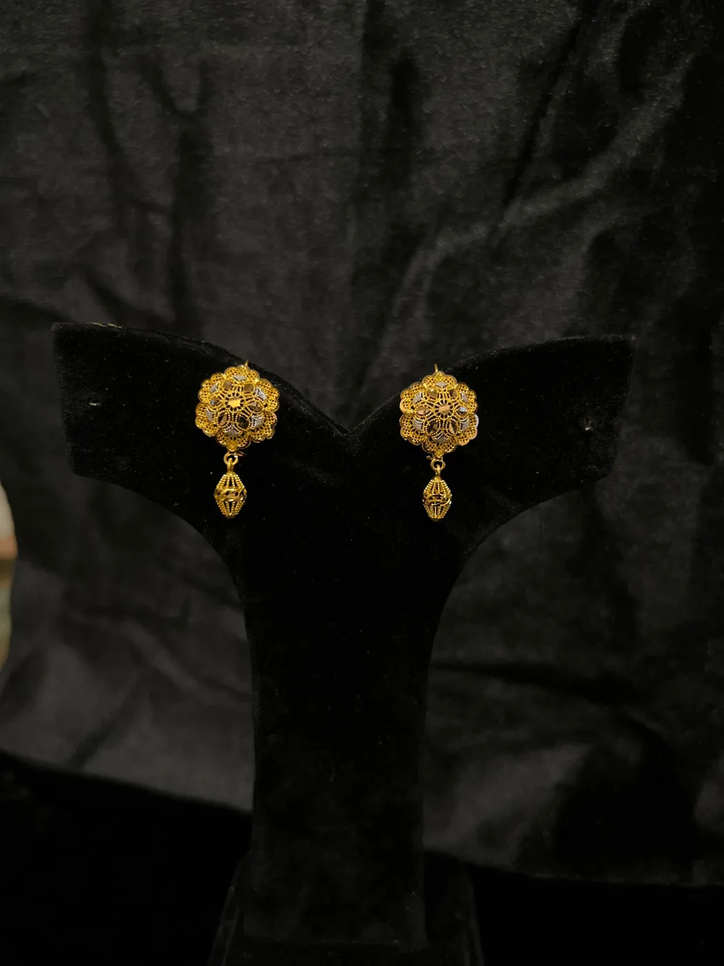 Gold Earrings 19