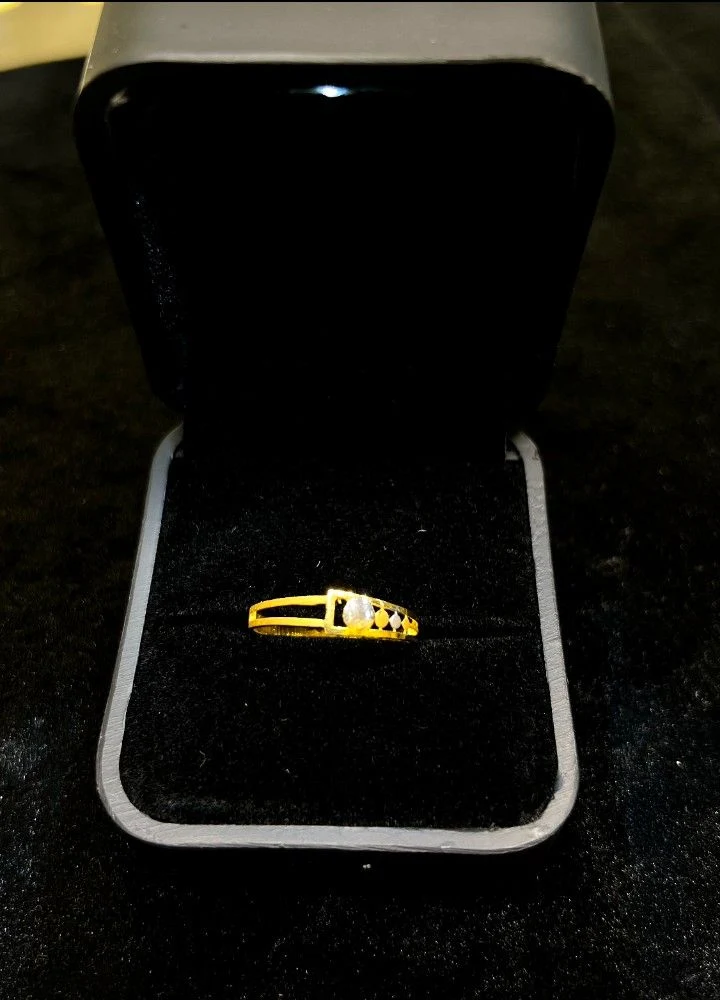 Tapered Accent Gold Ring