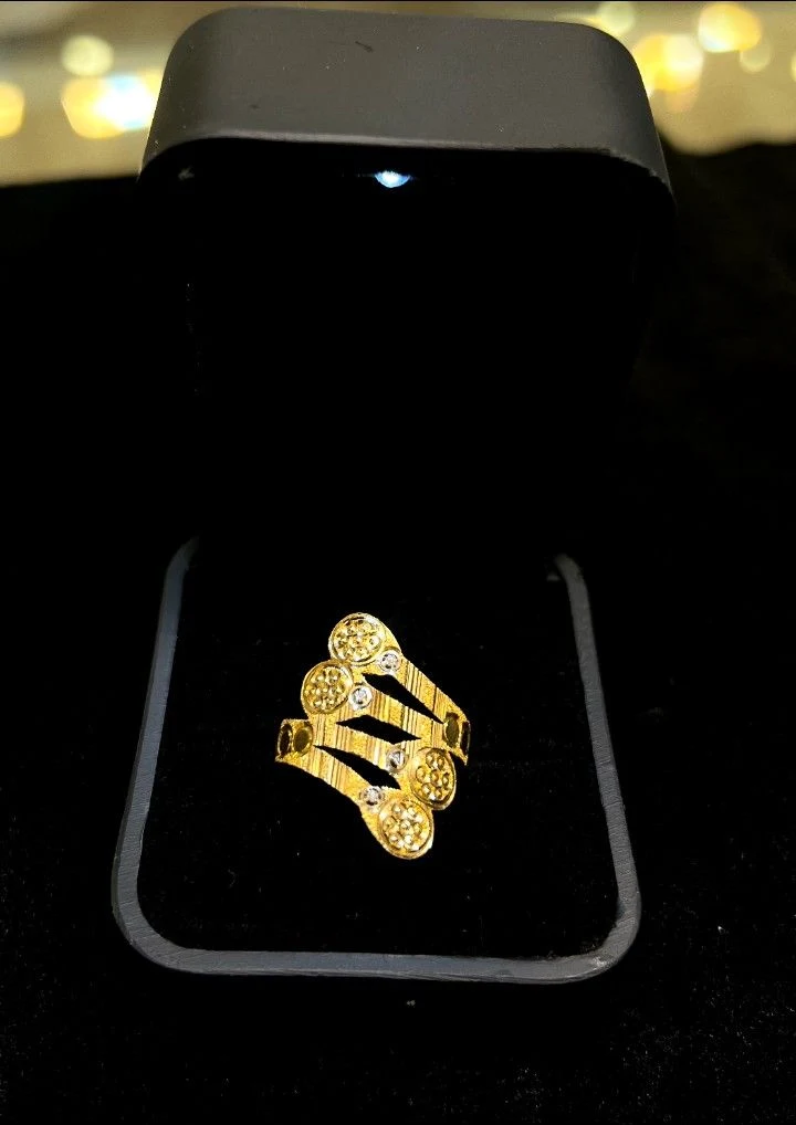 Filigree Crown Gold Ring