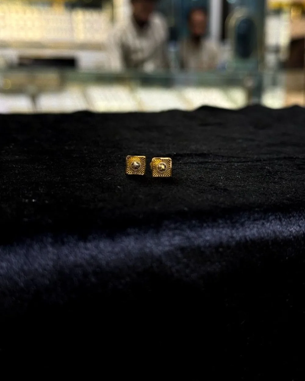 Gold Tops 06